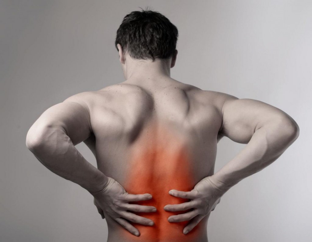 Боли в мышцах спины вдоль позвоночника