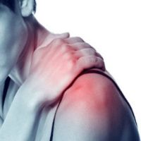 Почему болит плечевой сустав правой руки